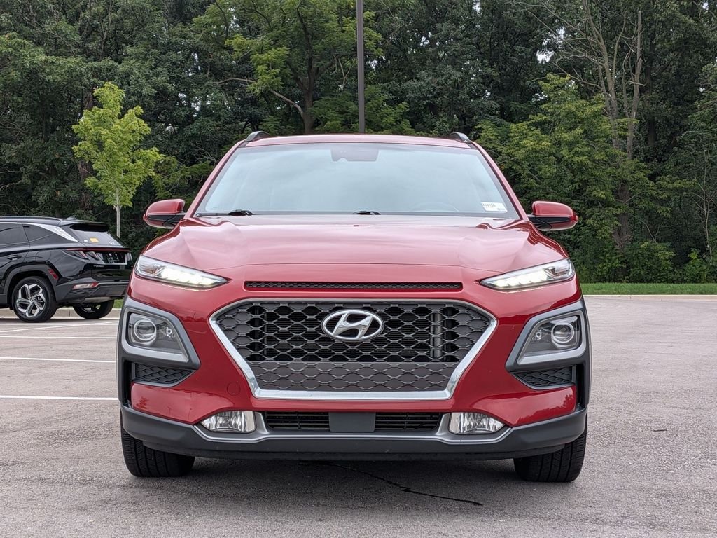 Used 2020 Red Hyundai Ultimate image 2