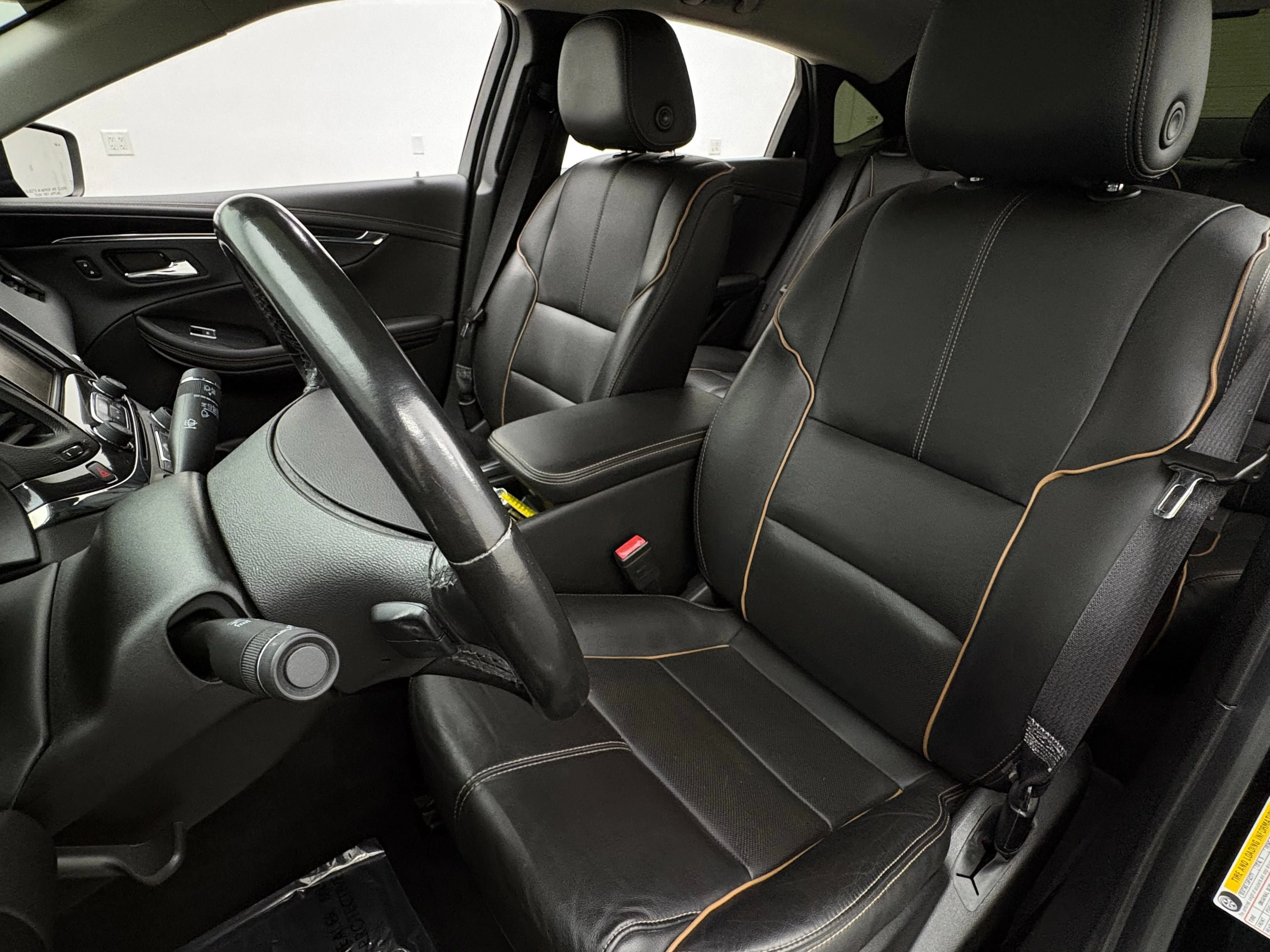 Used 2018 BLACK Chevrolet Premier image 19