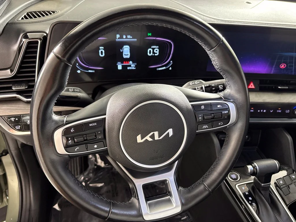 Used 2023 Green Kia X-Line image 29