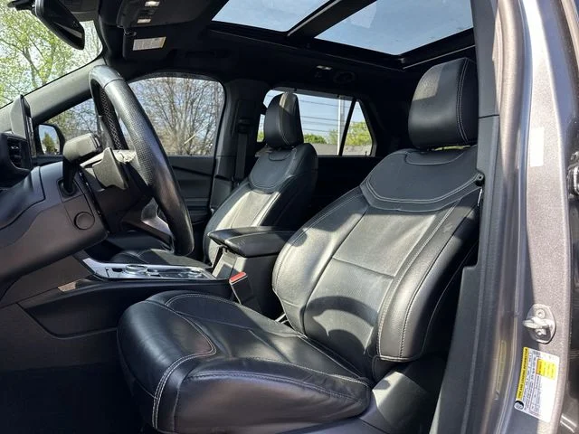Used 2021 Gray Ford ST image 15