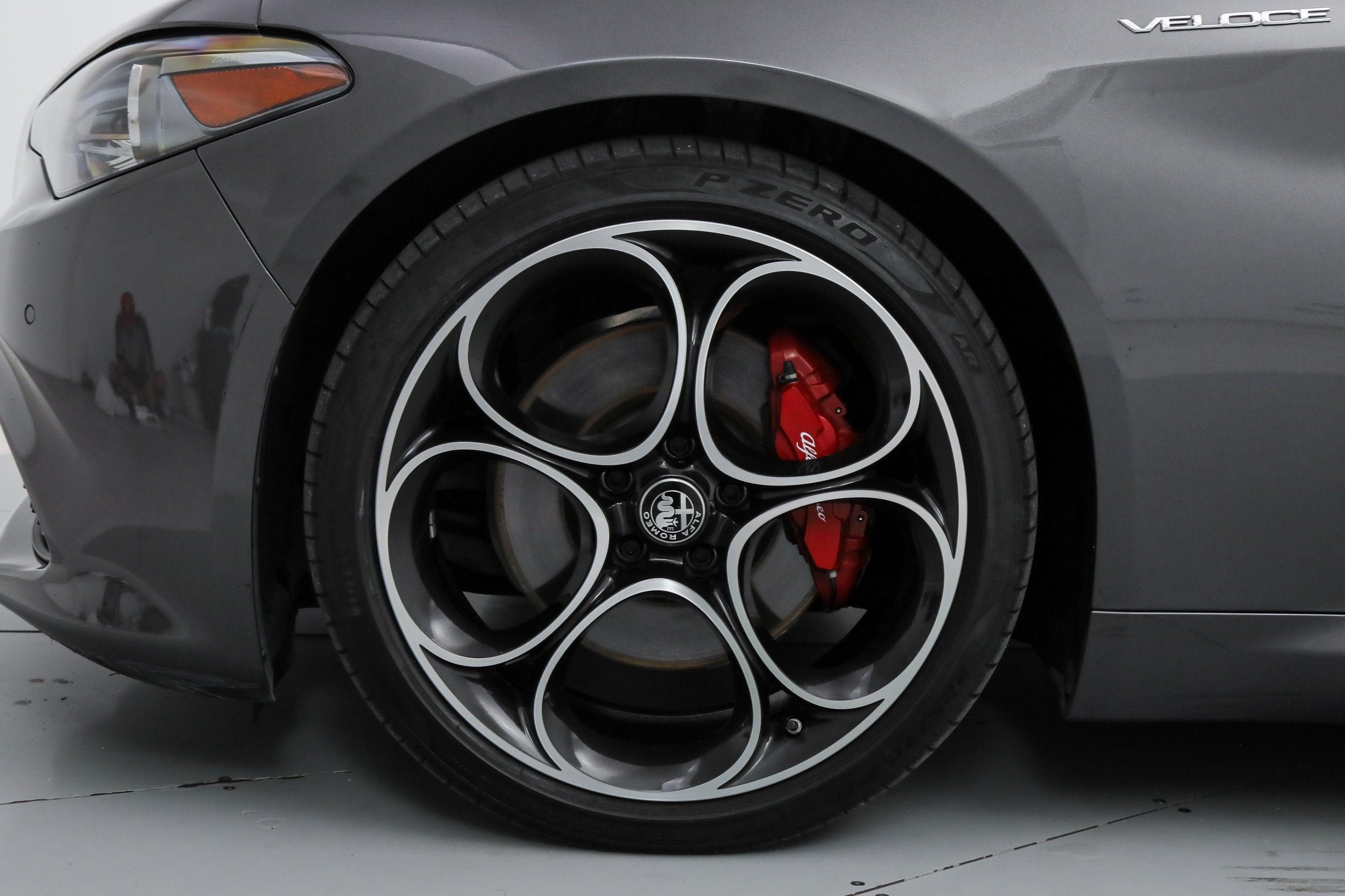 Used 2023 Gray Alfa Romeo Veloce image 18