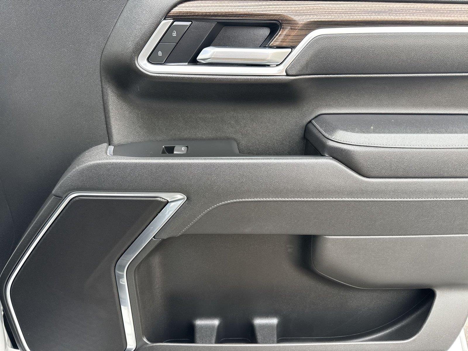 2026 Chevrolet Silverado 1500 RST - Photo 32