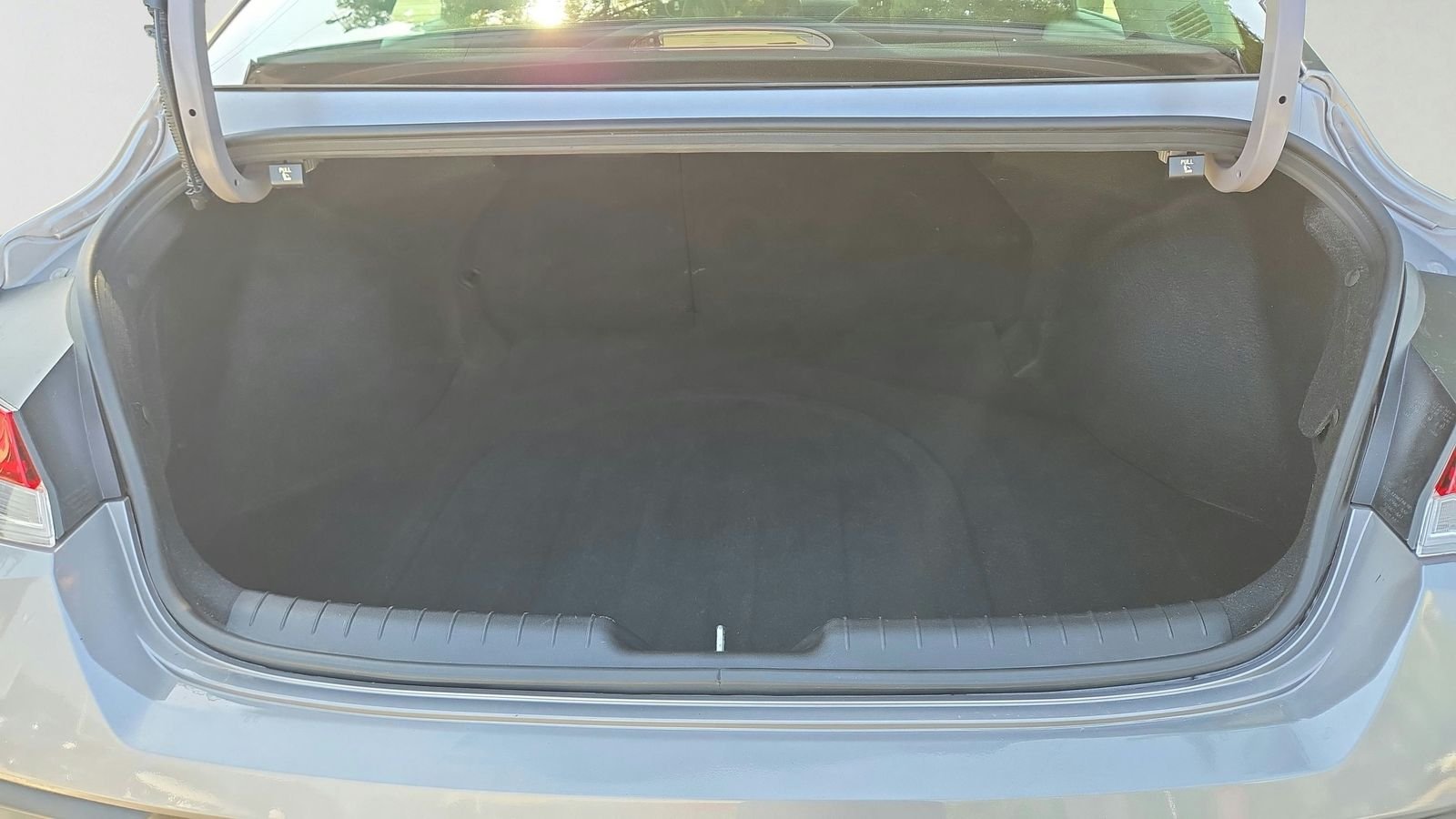 2025 Hyundai Elantra SEL - Photo 25