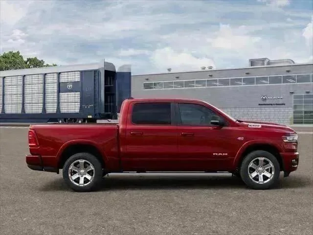 New 2026 Molten Red Pearl-Coat Exterior Paint RAM Big Horn/Lone Star image 24