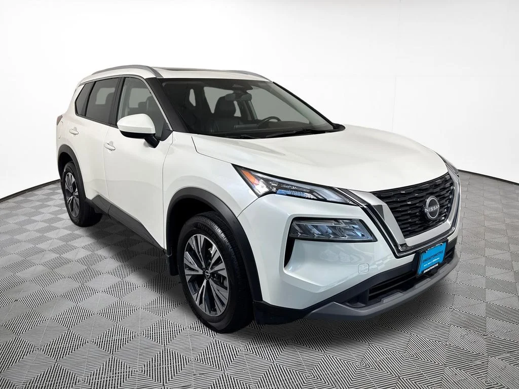 Used 2023 Pearl White Nissan SV image 4