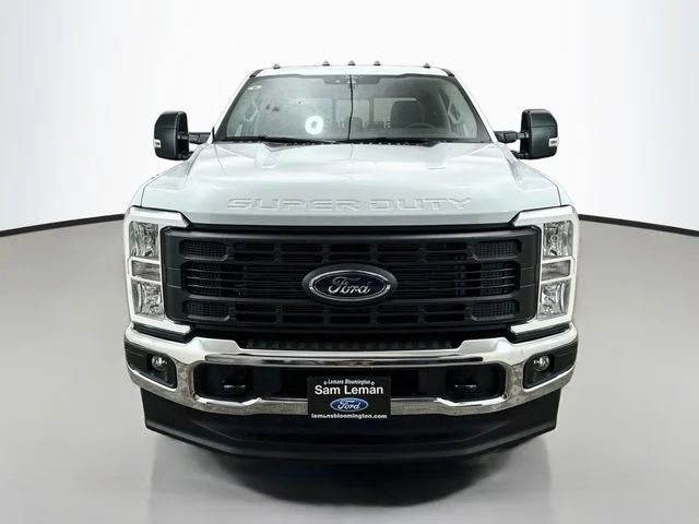 New 2026 Oxford White Ford F-350® XL image 2