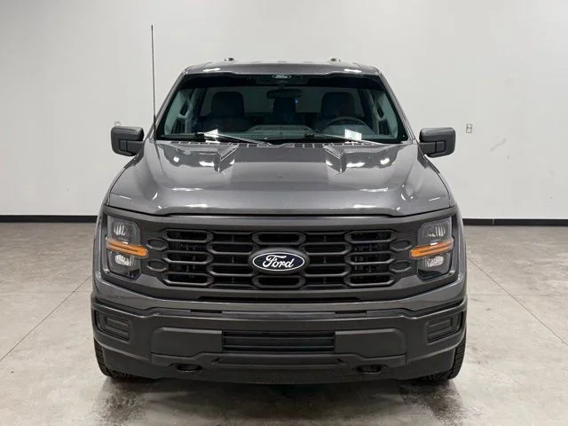 Used 2025 Gray Ford XL image 4