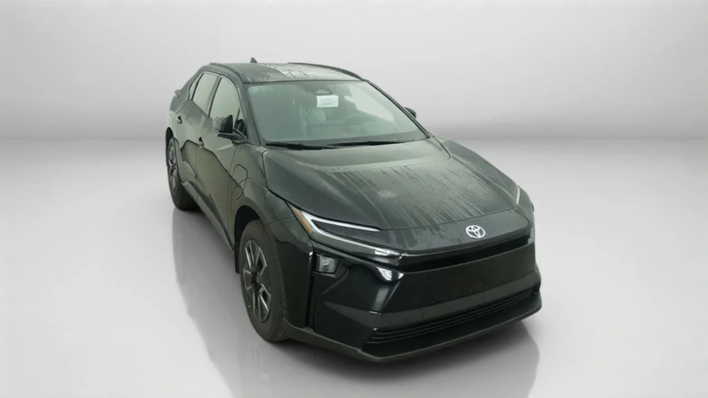 New 2027 Midnight Black Metallic Toyota XLE image 4