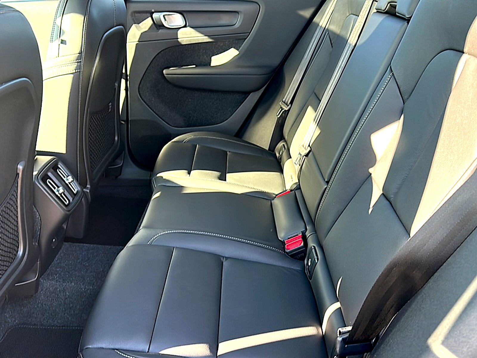 New 2026 Onyx Black Volvo Core image 16