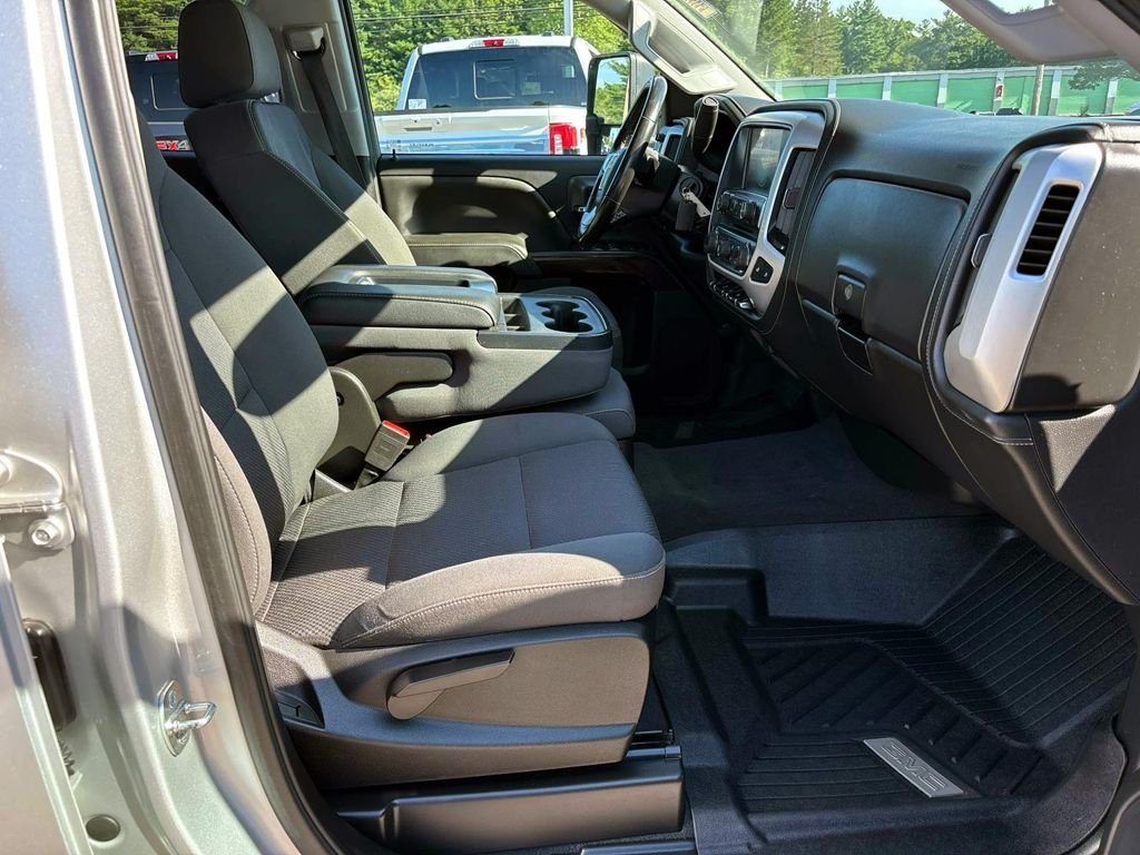 Used 2019 Silver GMC SLE image 14