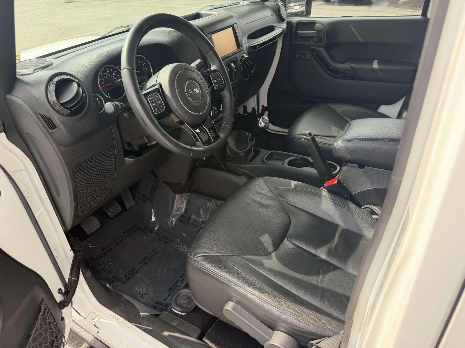 Used 2015 Bright White Clearcoat Jeep Altitude image 26