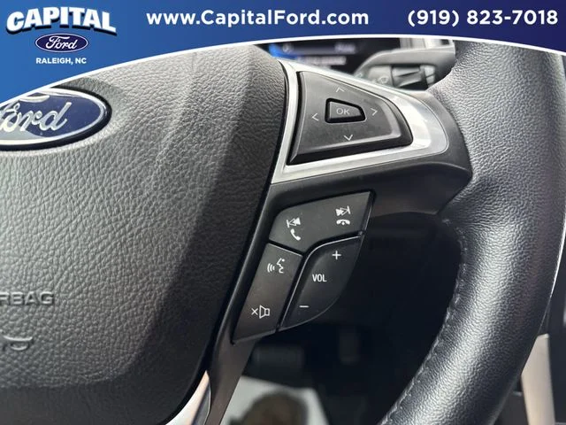 Used 2023 Blue Ford SEL image 27