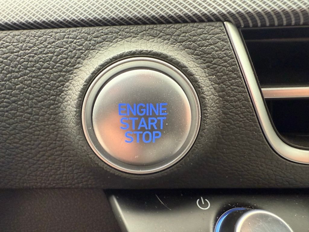 Used 2024 Silver Hyundai SEL image 38