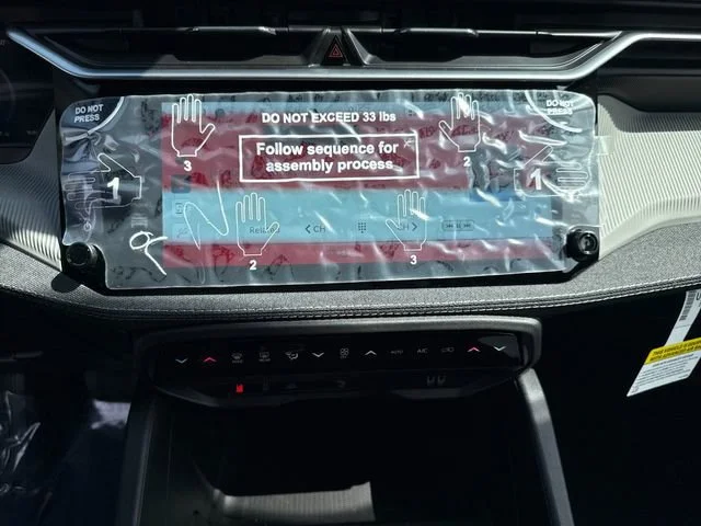 New 2026 Hydro Blue Pearlcoat Jeep Laredo image 22
