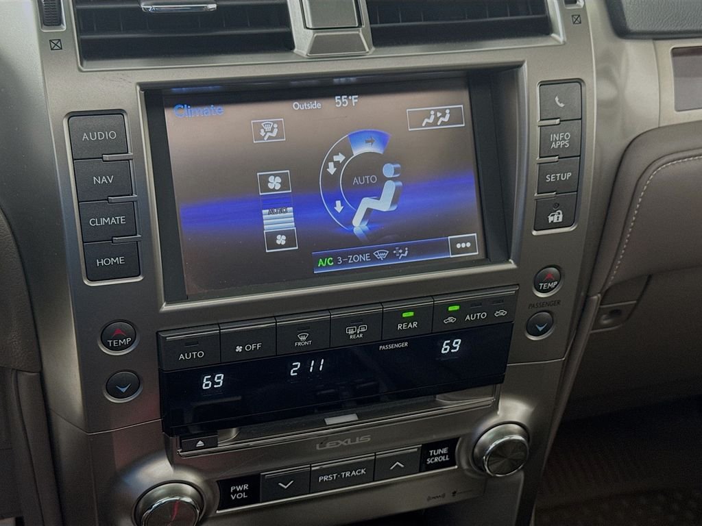 Used 2019 Starfire Pearl Lexus Premium image 19