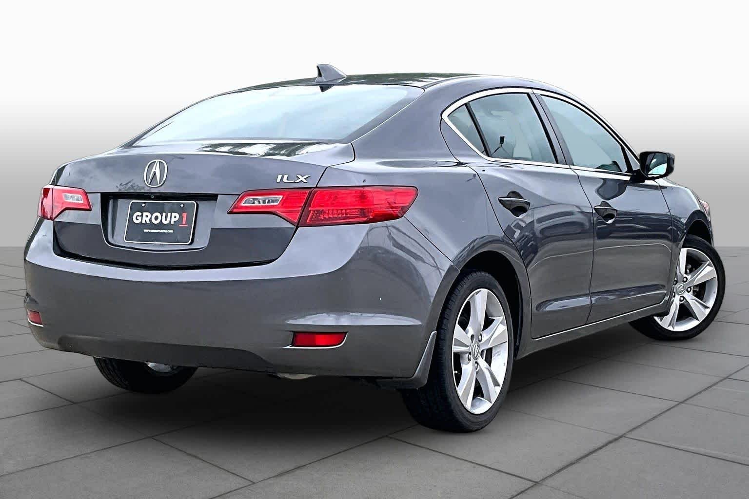 Used 2015 Modern Steel Metallic Acura  image 11
