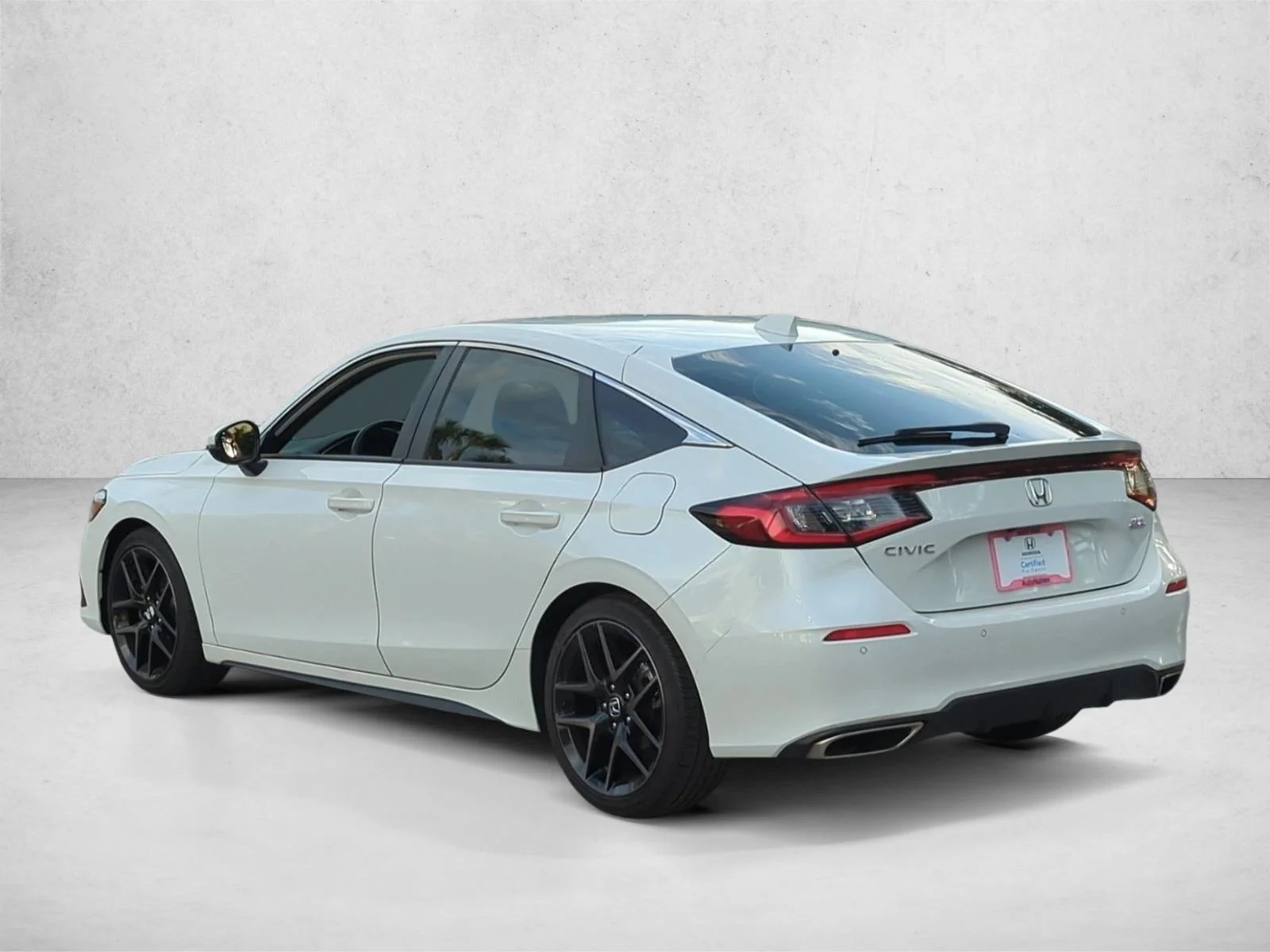 Used 2024 Platinum White Pearl Honda Sport Touring image 7