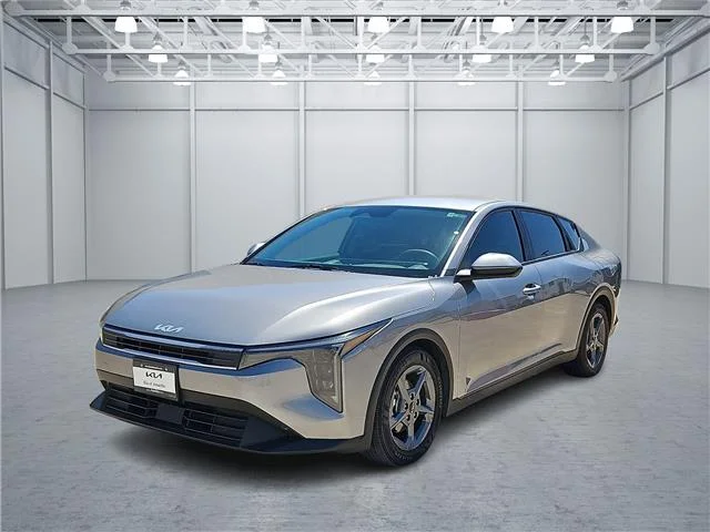 Used 2025 Gray KIA LXS (IVT) image 1