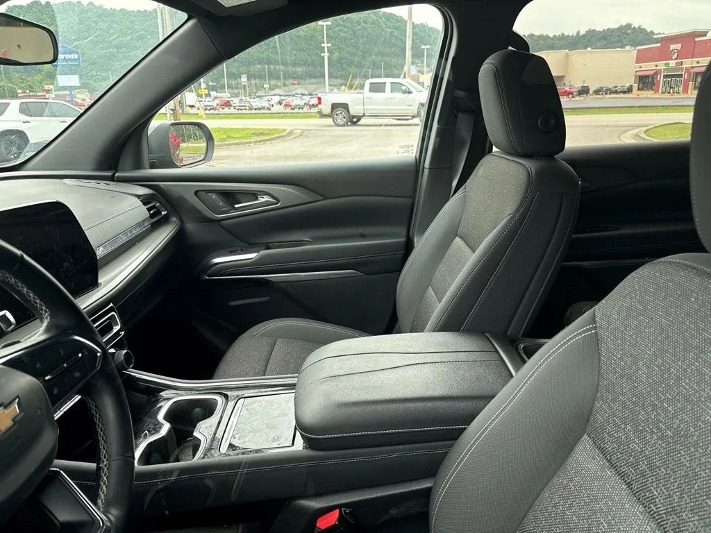 Used 2024 Black Chevrolet LS image 10