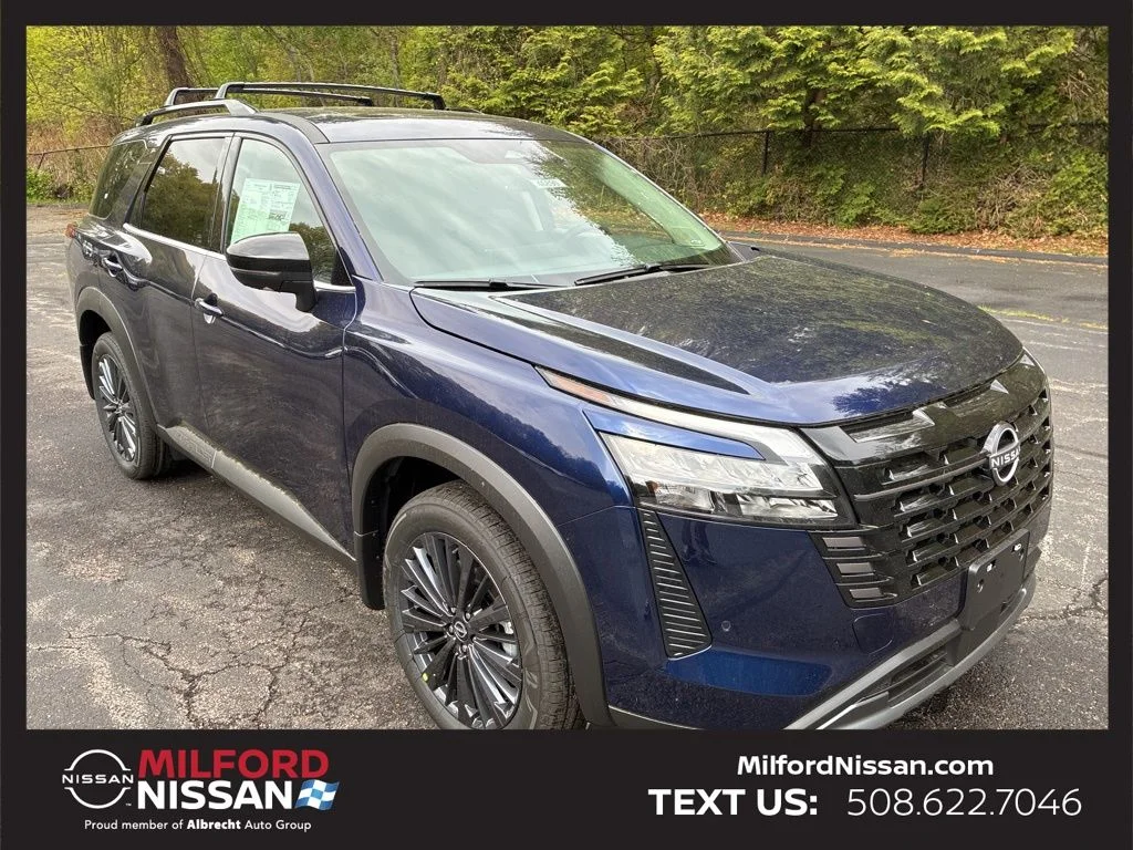 2026 Nissan Pathfinder SL 4WD's photo