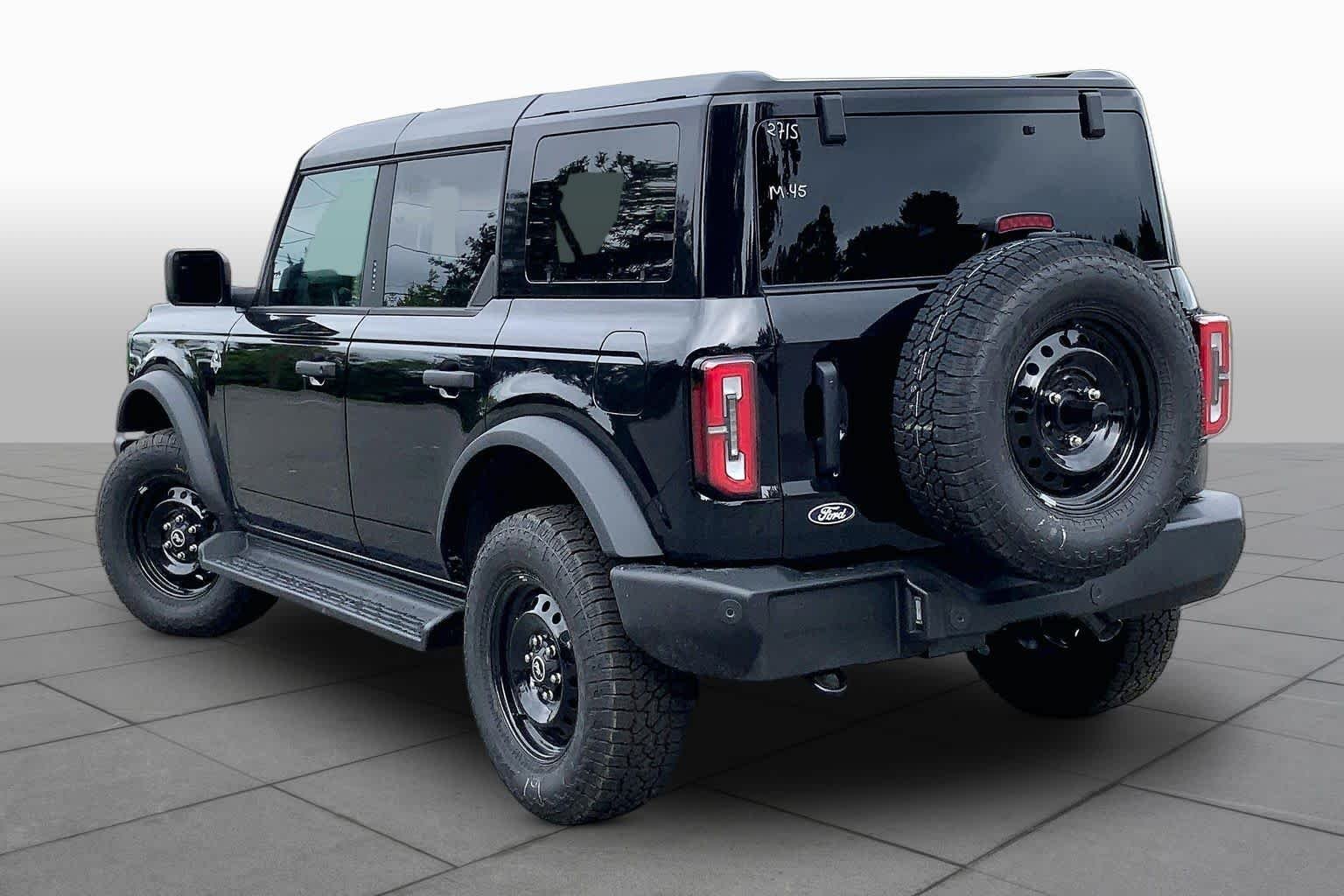 New 2026 Shadow Black Ford Outer Banks image 3