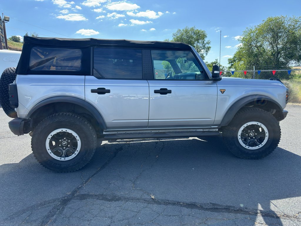 Used 2022 Iconic Silver Ford Badlands image 8