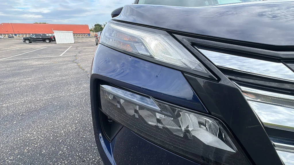 Used 2024 Blue Med Nissan SV image 19
