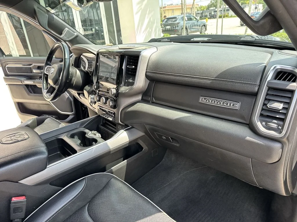 Used 2022 Diamond Black Ram Laramie image 32