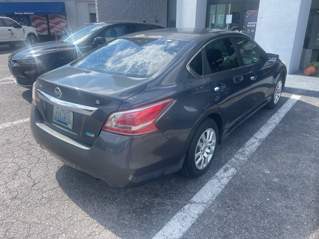 Used 2013 Gray Nissan 2.5 S image 3