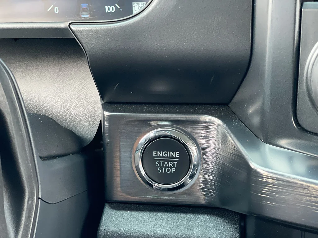 Used 2024 WHITE Ford Lariat image 17