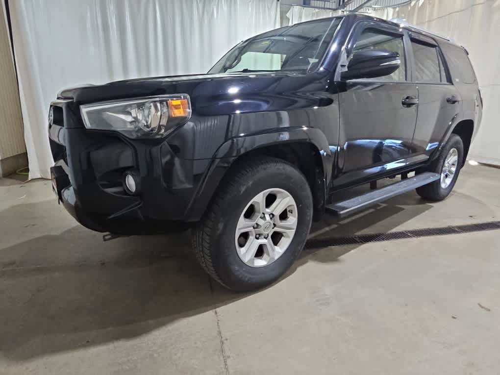 Certified Used 2018 Midnight Black Metallic Toyota SR5 Premium image 4
