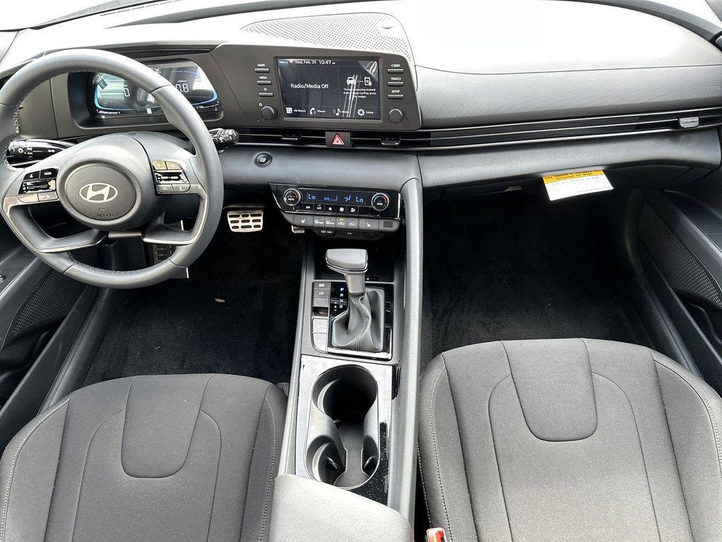 New 2026 Fluid Metal Hyundai SEL Sport Premium image 12