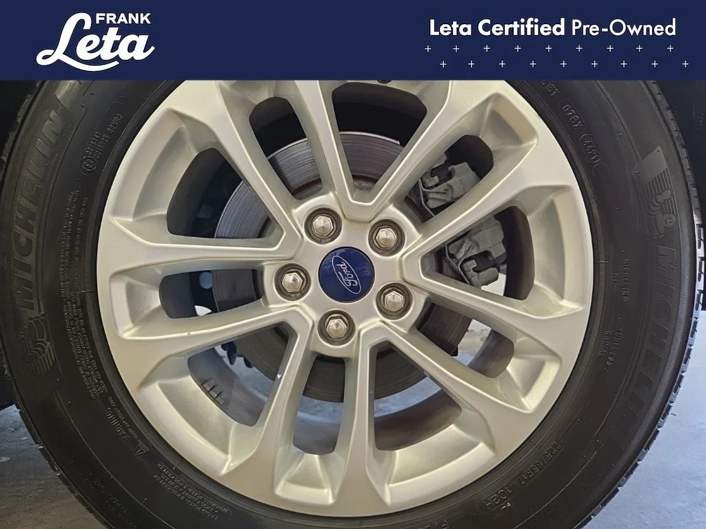 Certified Used 2022 Blue Ford SE image 15
