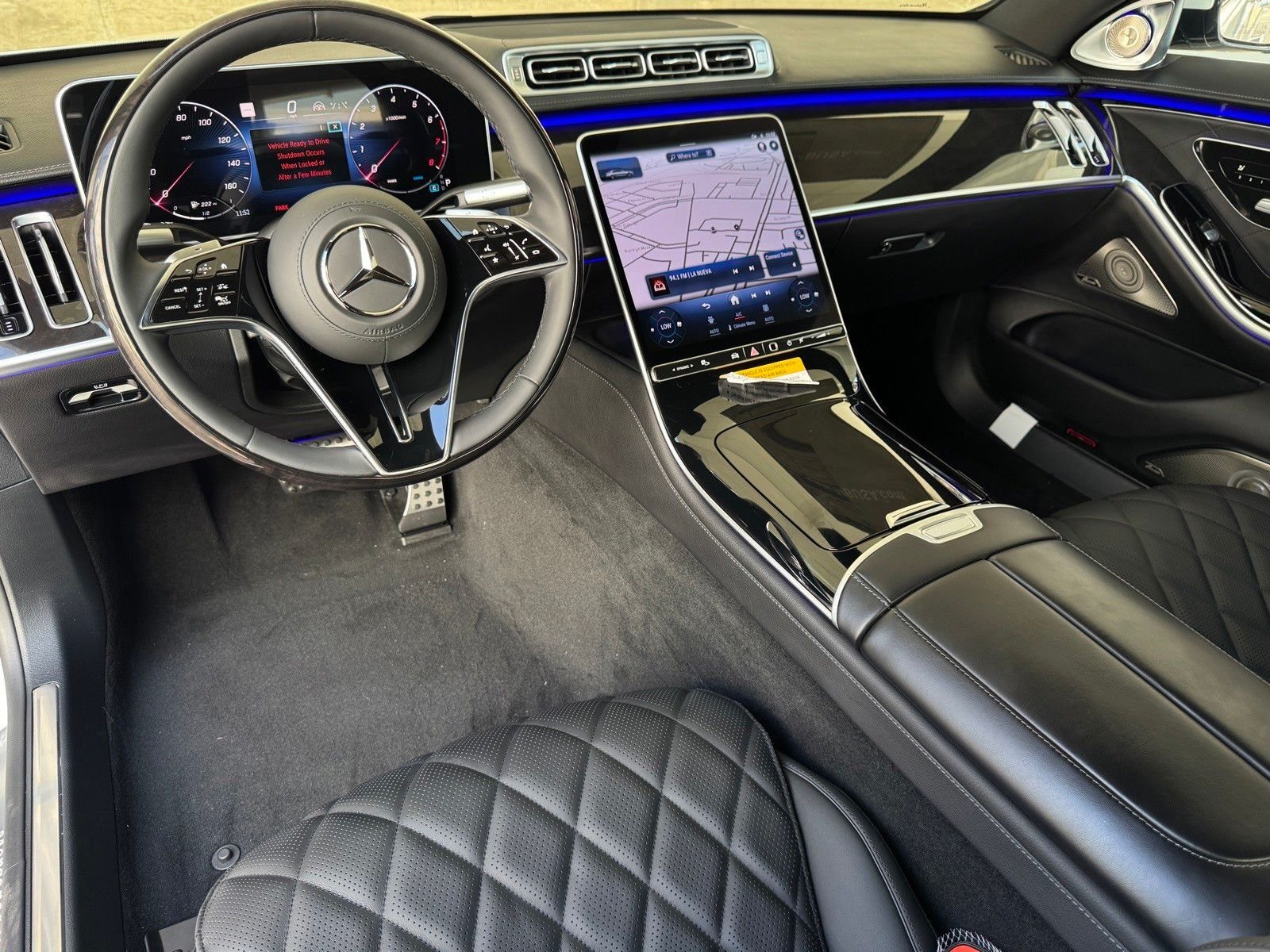 New 2026 MANUFAKTUR Moonlight White Metallic Mercedes-Benz S 580 image 7