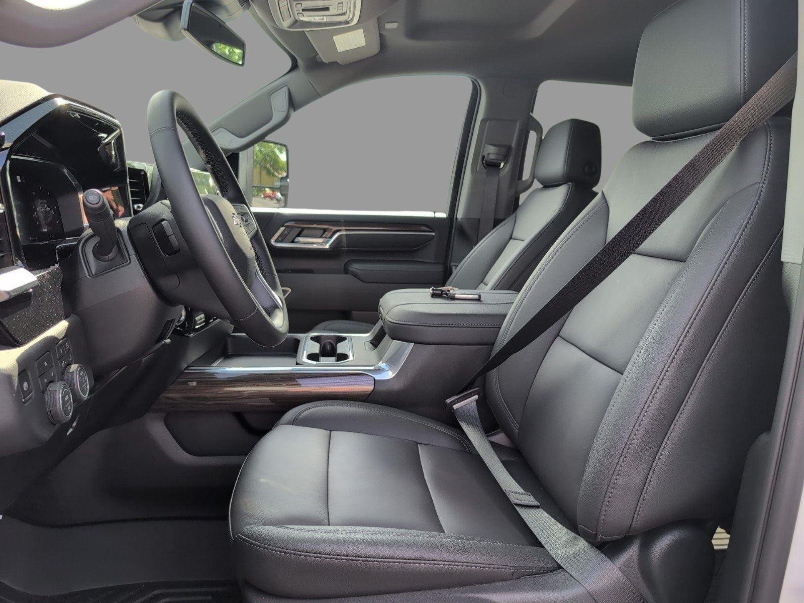 New 2026 Summit White Chevrolet LT image 33