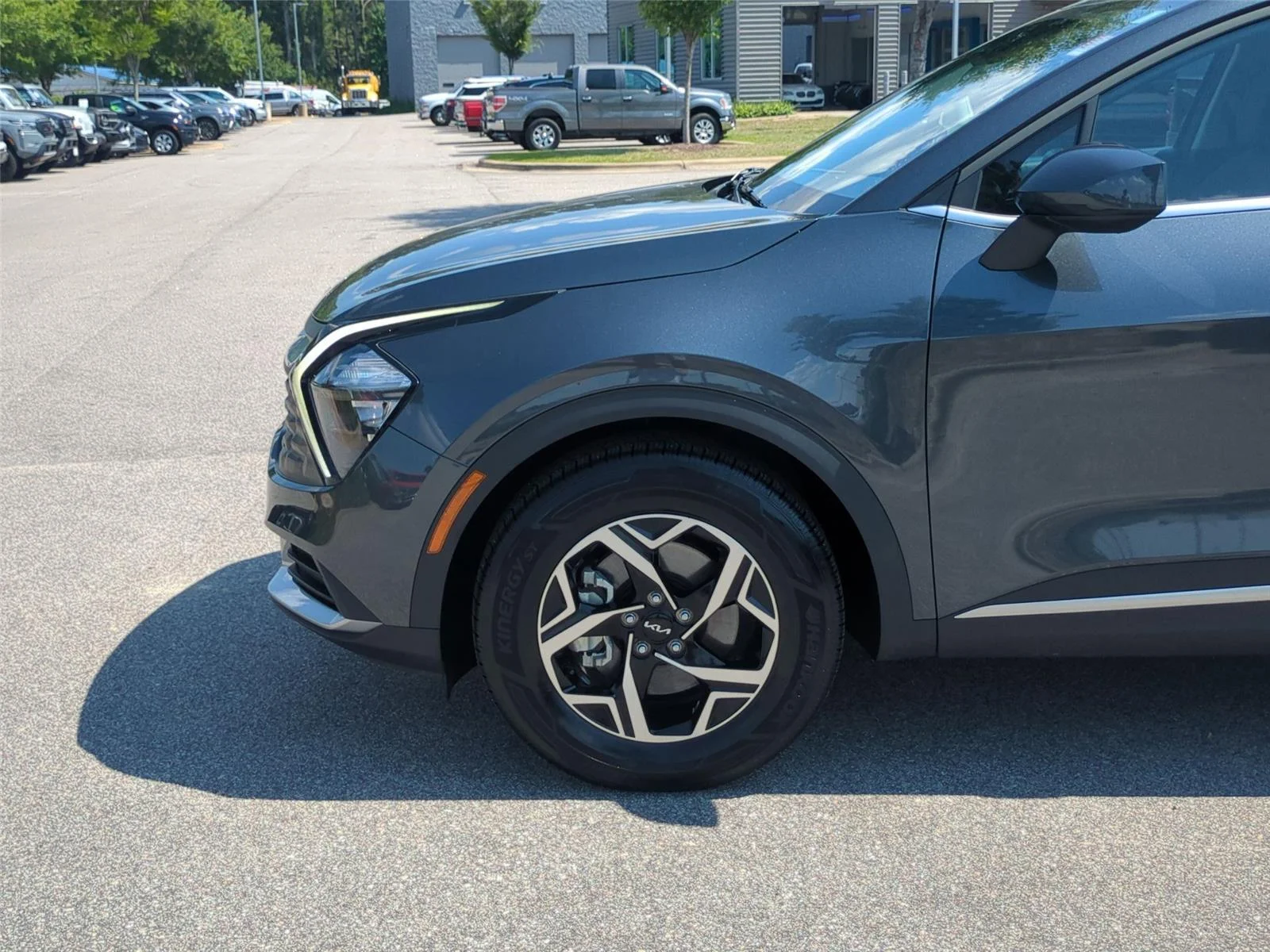 Used 2023 Gravity Gray Kia LX image 10