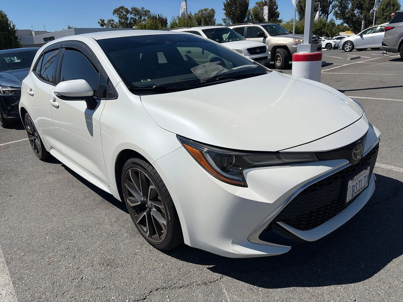 Used 2019 Super White Toyota XSE image 3