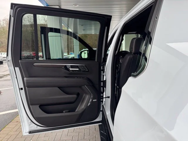 2026 Chevrolet Suburban Premier - Photo 12