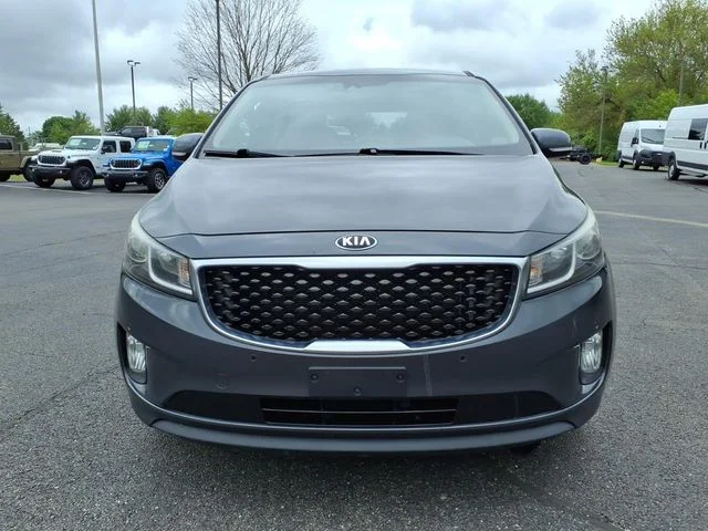 Used 2017 Kia Sedona EX with VIN KNDMC5C10H6256626 for sale in Xenia, OH