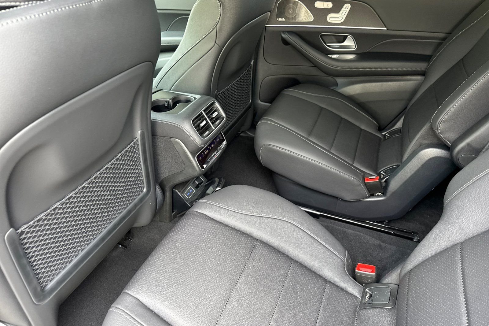 New 2026 Black Mercedes-Benz GLS 450 image 9