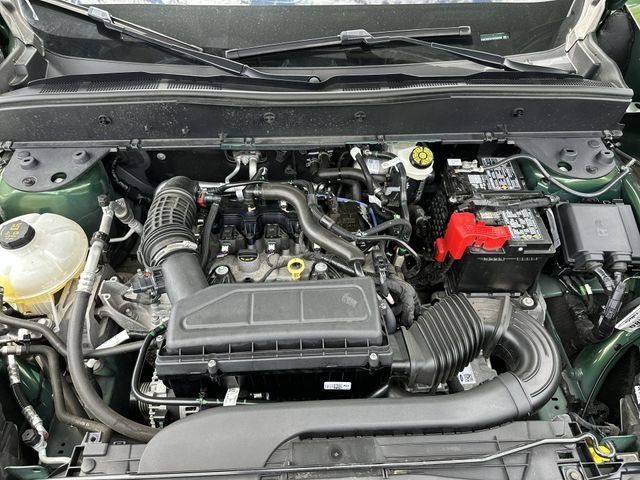 Used 2025 Green Ford Outer Banks image 19
