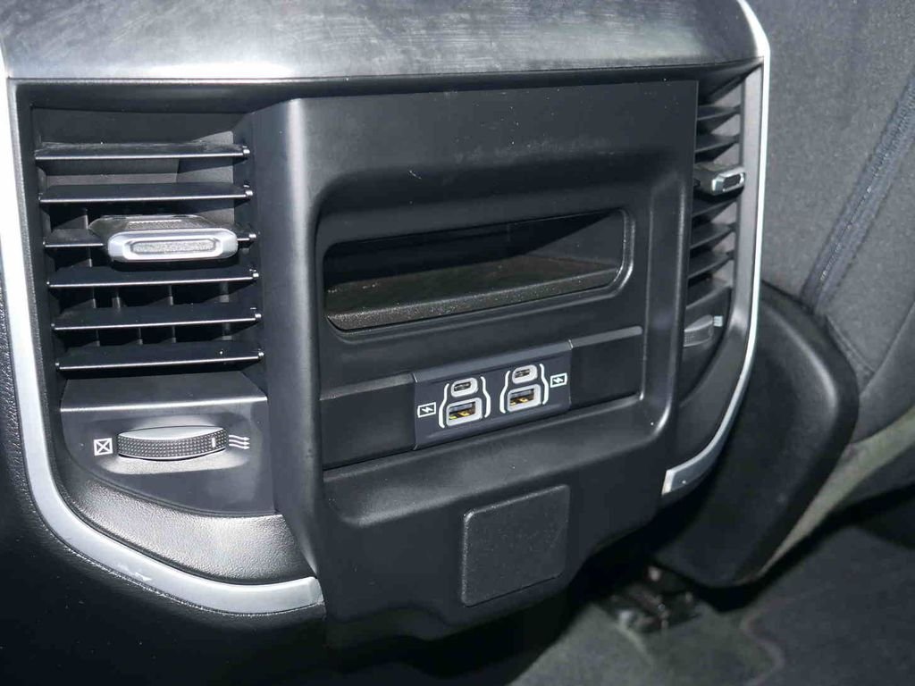 Used 2023 White Ram Big Horn/Lone Star image 18