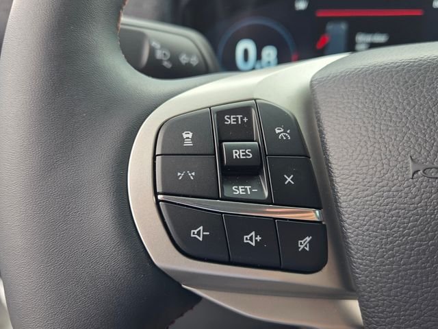New 2026 Star White Metallic Tri-Coat Ford Active image 24