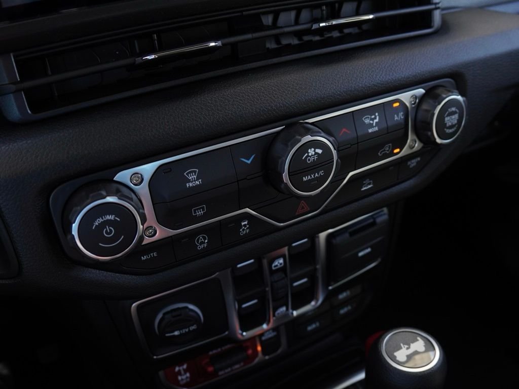 New 2026 Black Clear-Coat Exterior Paint Jeep Willys image 14