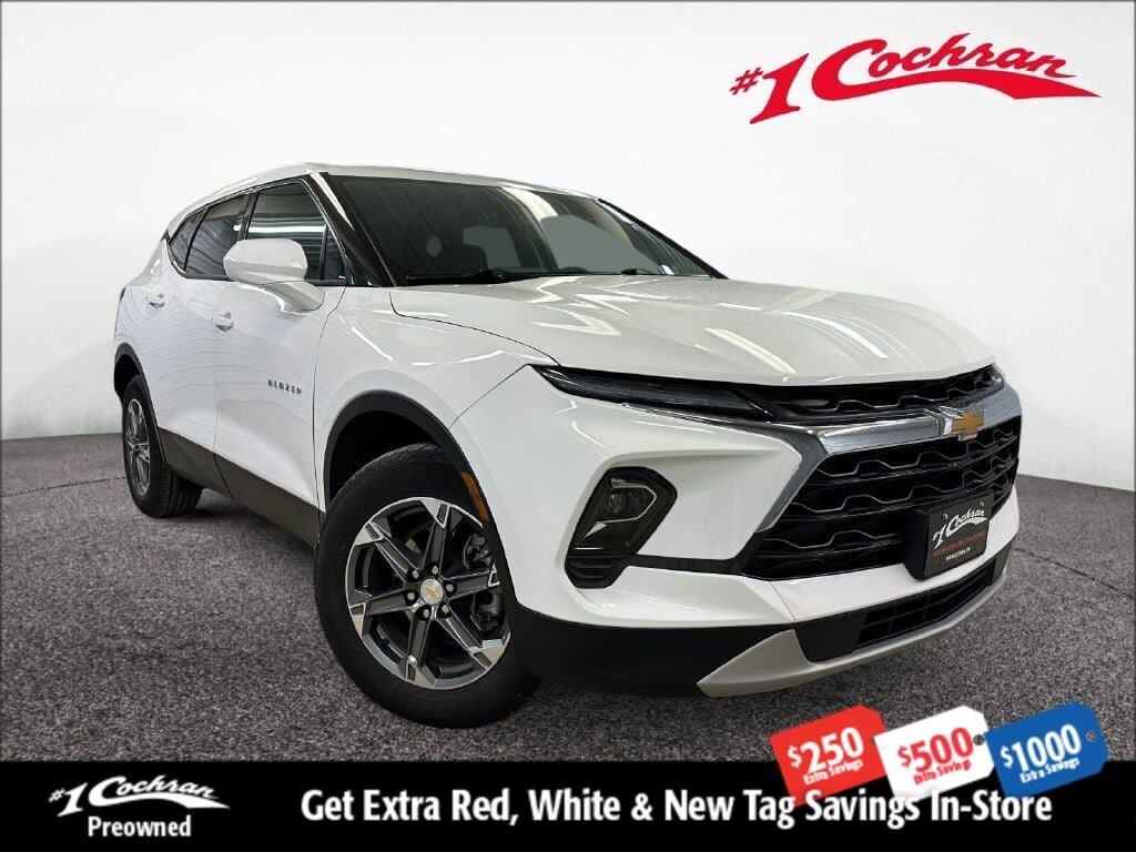 Used 2025 Summit White Chevrolet LT image 1