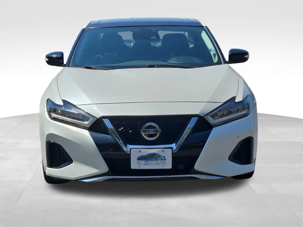 Used 2020 White Nissan 3.5 SL image 24