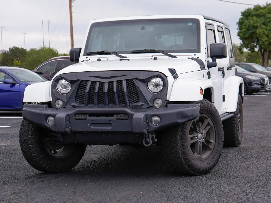 Used 2017 Bright White Clearcoat Jeep Winter image 1