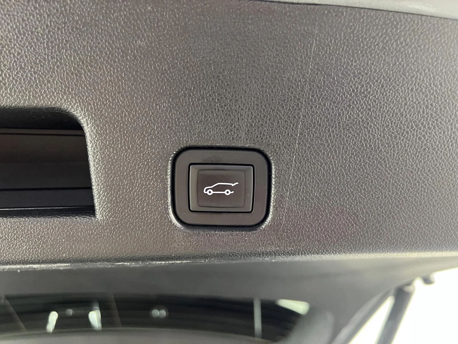 Used 2025 Sterling Gray Metallic Chevrolet AWD RS image 10