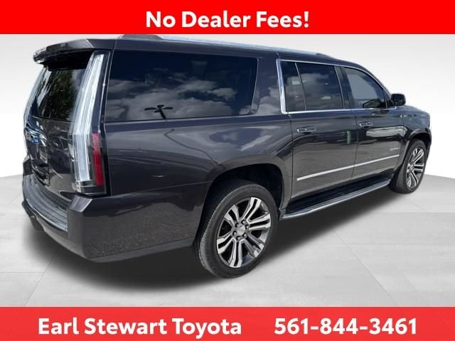 Used 2017 Silver GMC Denali image 4
