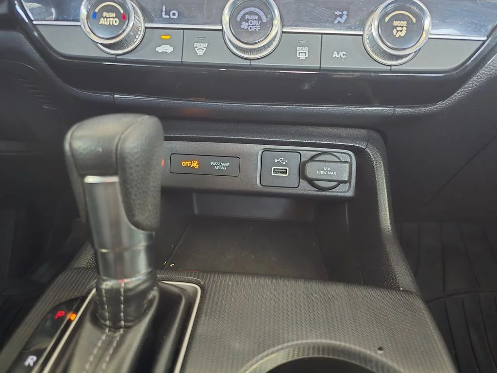 Used 2024  Honda LX image 19